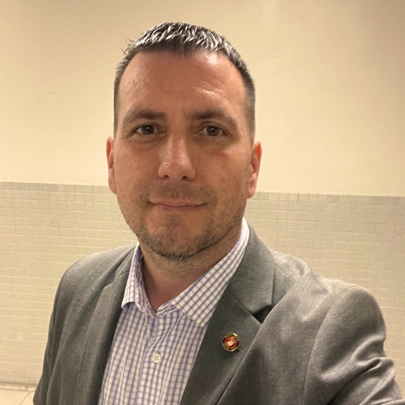 Meet your Posher, Damion - Picture 1 of 1